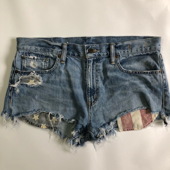 boyfriend cut off jean shorts